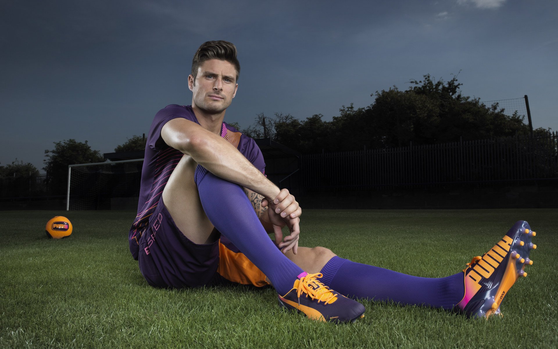 FB体育赛事-赛道上的火焰，加维点燃F1年度争冠之夜